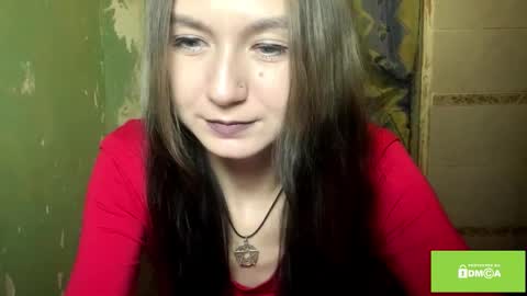 Lola online show from November 21, 2025, 9:35 pm