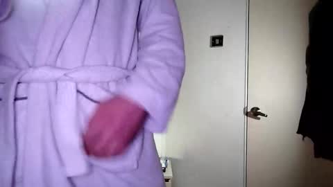 Snapshot of catkot912 chatting on January 11, 2025, 6:12 pm catkot912 online show from January 11, 2025, 6:12 pm