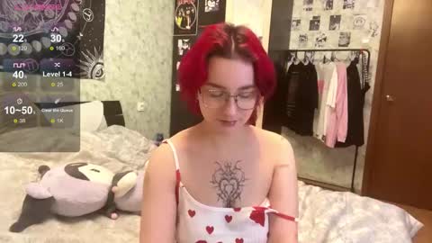 Snapshot of catricesiefert chatting on December 4, 2025, 12:03 pm Thea online show from December 4, 2025, 12:03 pm