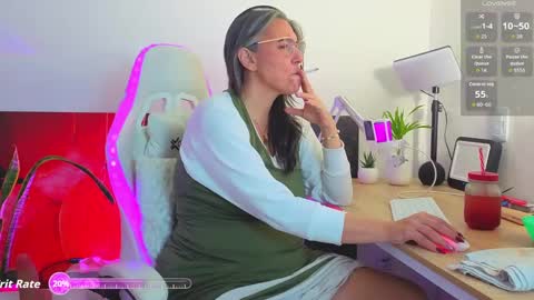 catrina online show from October 12, 2025, 11:15 pm