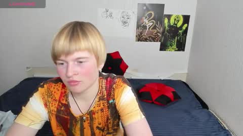 cattie_w_ online show from November 20, 2025, 1:28 am