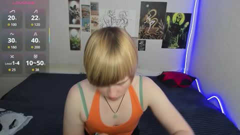 cattie_w_ online show from December 3, 2025, 1:24 am