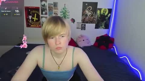 cattie_w_ online show from January 17, 2026, 1:21 am