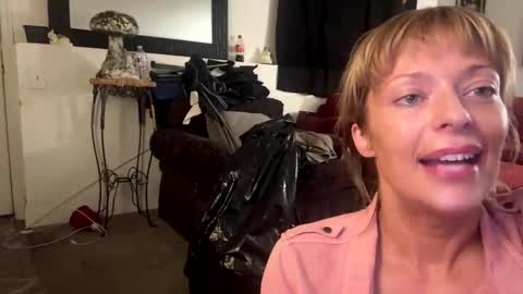 Snapshot of cattypants chatting on May 20, 2026, 7:58 am cattypants online show from May 20, 2026, 7:58 am