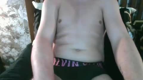 Snapshot of cb94x chatting on November 17, 2025, 10:43 am CB94x online show from November 17, 2025, 10:43 am