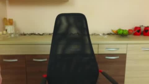 Ivanna online show from October 31, 2025, 6:14 am