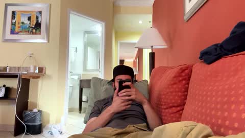 Rivs online show from December 15, 2024, 2:27 pm