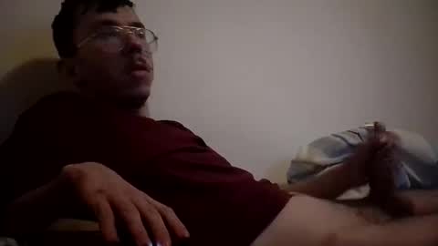 cedrichh0 online show from January 5, 2025, 11:04 am