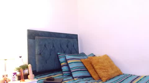 Cedrixx10 online show from November 5, 2025, 9:04 pm