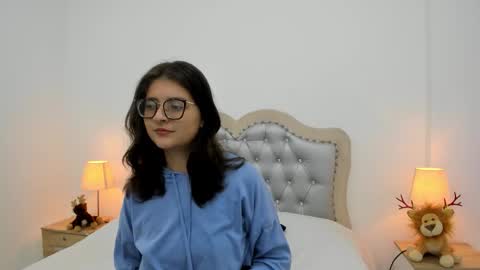 Snapshot of celeste_calderon chatting on December 21, 2025, 11:28 am Celeste Calderon online show from December 21, 2025, 11:28 am