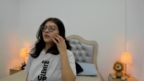 Snapshot of celeste_calderon chatting on January 9, 2026, 11:35 am Celeste Calderon online show from January 9, 2026, 11:35 am