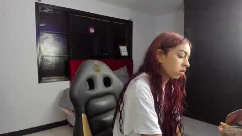 celeste_fioree online show from November 30, 2025, 12:53 pm
