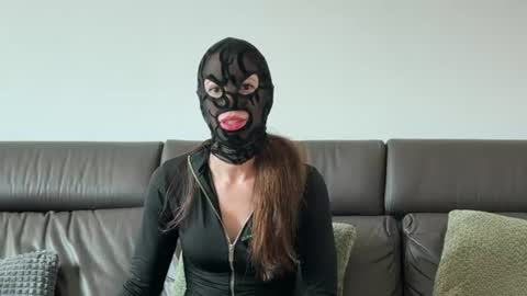 Snapshot of celeste_grayson chatting on June 14, 2026, 8:27 am celeste grayson online show from June 14, 2026, 8:27 am