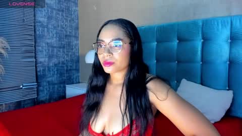 Snapshot of celeste_lil chatting on June 4, 2026, 8:37 pm C E L E S T E online show from June 4, 2026, 8:37 pm