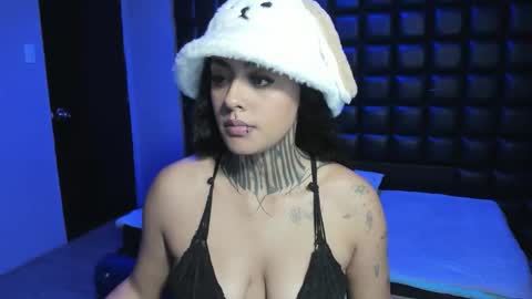 celeste owen18 online show from November 22, 2025, 3:16 am