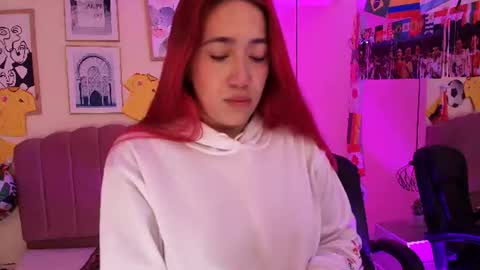 Snapshot of celestee15_ chatting on June 18, 2026, 11:25 am Celeste online show from June 18, 2026, 11:25 am