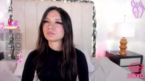 Lauren online show from December 19, 2025, 8:16 pm