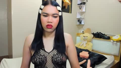 celestinaxisabella online show from April 11, 2026, 8:40 am