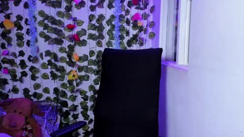 Snapshot of celestinepurple chatting on December 24, 2024, 10:28 pm Celestineeeeee online show from December 24, 2024, 10:28 pm