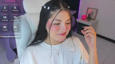 Snapshot of celesttee_21 chatting on June 5, 2026, 8:36 pm Celesttee online show from June 5, 2026, 8:36 pm