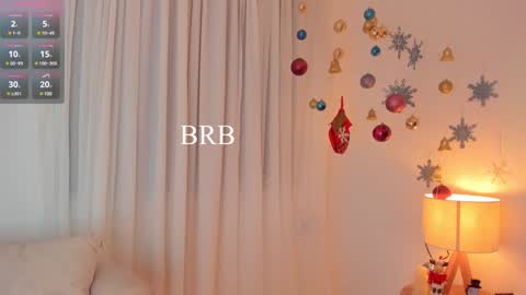 Snapshot of celia_dubois chatting on December 12, 2024, 12:16 am Ari online show from December 12, 2024, 12:16 am