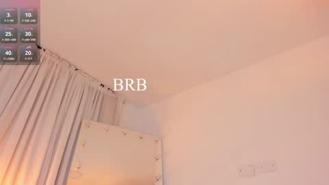 Snapshot of celia_dubois chatting on January 22, 2025, 12:16 am Ari online show from January 22, 2025, 12:16 am