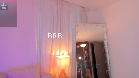 Snapshot of celia_dubois chatting on January 28, 2025, 11:07 pm Ari online show from January 28, 2025, 11:07 pm