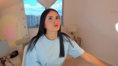 Snapshot of celia_dubois chatting on September 27, 2025, 9:09 pm Ari online show from September 27, 2025, 9:09 pm