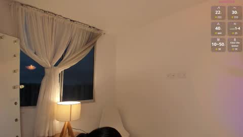 Snapshot of celia_dubois chatting on November 10, 2025, 9:58 pm Ari online show from November 10, 2025, 9:58 pm