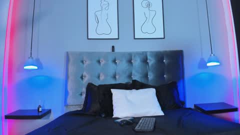 CelinaYHanck online show from January 31, 2025, 3:44 pm