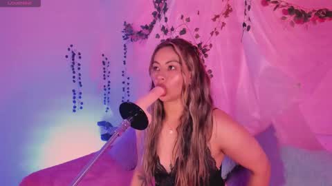 Hello guys my name is Sofi and Lizzie and  Vanessa online show from November 9, 2025, 11:25 pm