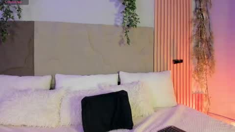 Hello guys my name is Sofi and Lizzie and  Vanessa online show from April 30, 2026, 10:25 pm