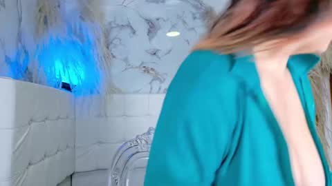 Cerecita  online show from October 4, 2025, 12:25 pm