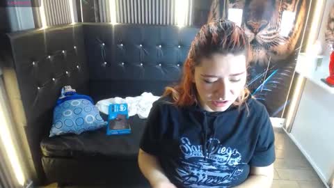 Cerecita  online show from October 10, 2025, 12:26 pm