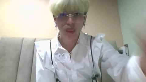 Cherry online show from September 29, 2025, 4:39 am