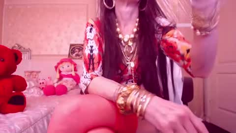 Snapshot of cerisedodd chatting on February 28, 2025, 4:32 am Cerise online show from February 28, 2025, 4:32 am