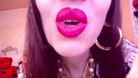 Snapshot of cerisedodd chatting on December 21, 2025, 1:02 am Cerise online show from December 21, 2025, 1:02 am