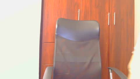 Snapshot of cesarex148 chatting on December 5, 2024, 8:22 pm Cesar online show from December 5, 2024, 8:22 pm