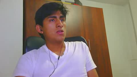 Snapshot of cesarex148 chatting on December 7, 2024, 4:53 am Cesar online show from December 7, 2024, 4:53 am