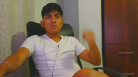 Snapshot of cesarex148 chatting on December 9, 2024, 11:34 pm Cesar online show from December 9, 2024, 11:34 pm