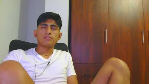 Snapshot of cesarex148 chatting on December 10, 2024, 2:38 am Cesar online show from December 10, 2024, 2:38 am