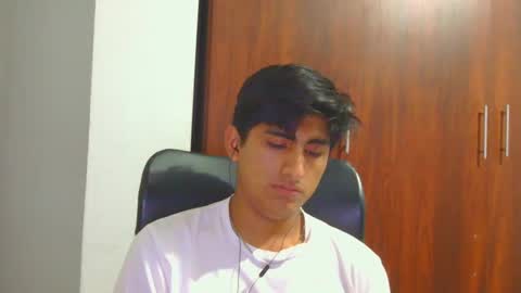 Snapshot of cesarex148 chatting on January 11, 2025, 12:12 am Cesar online show from January 11, 2025, 12:12 am