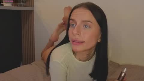 Livia online show from May 22, 2026, 10:59 pm