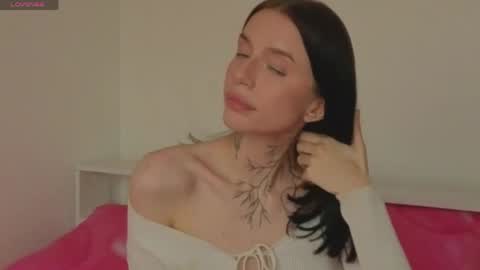 Livia online show from May 31, 2026, 4:47 pm