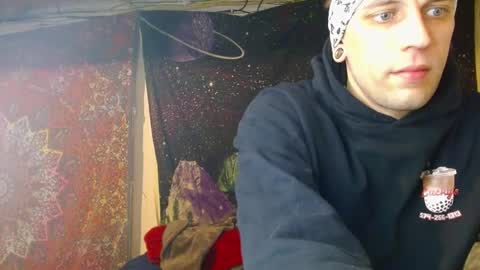 Snapshot of cguffey2284 chatting on January 25, 2025, 11:43 pm cguffey2284 online show from January 25, 2025, 11:43 pm