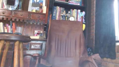 Snapshot of cguffey2284 chatting on February 18, 2025, 1:00 pm cguffey2284 online show from February 18, 2025, 1:00 pm