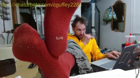 Snapshot of cguffey2284 chatting on December 18, 2025, 4:29 am cguffey2284 online show from December 18, 2025, 4:29 am