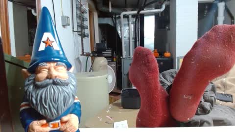 Snapshot of cguffey2284 chatting on December 19, 2025, 5:14 am cguffey2284 online show from December 19, 2025, 5:14 am