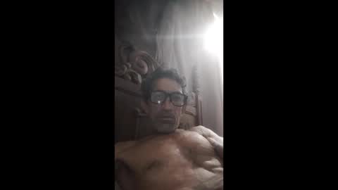 chacal6311 online show from April 19, 2026, 3:39 am