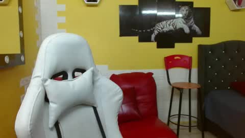 chacorta_ online show from May 19, 2026, 1:06 pm